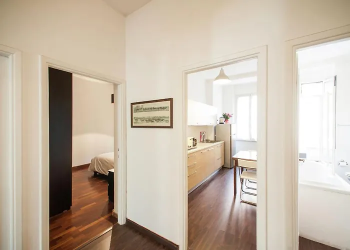 Base In The Appio Latino Apartment Rom